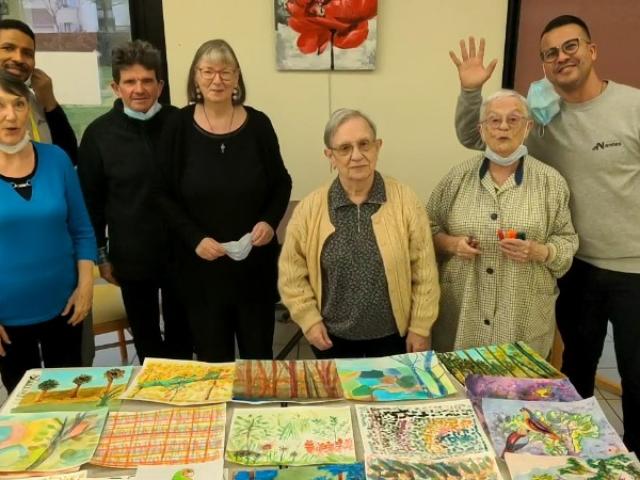 NANTES, Inauguration de 3 Résidences autonomies avec des motifs créés par les séniors.